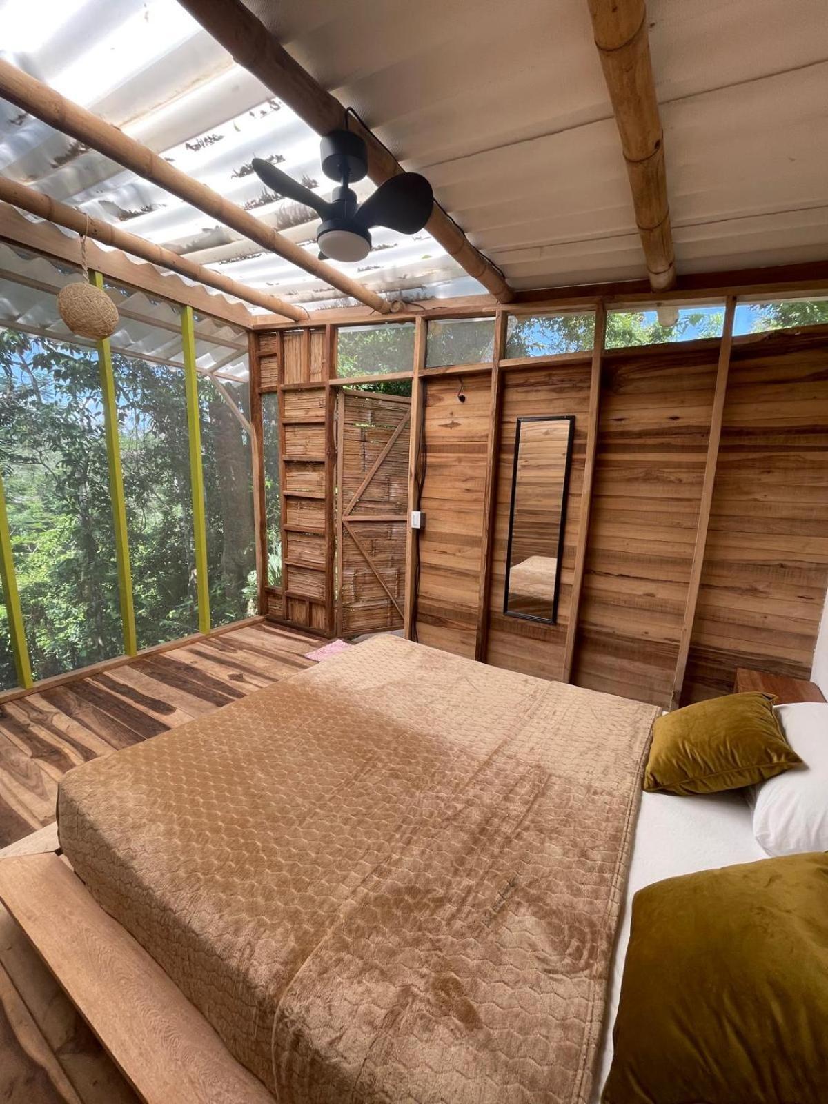 La Mona Eco Cabins Паломино Экстерьер фото