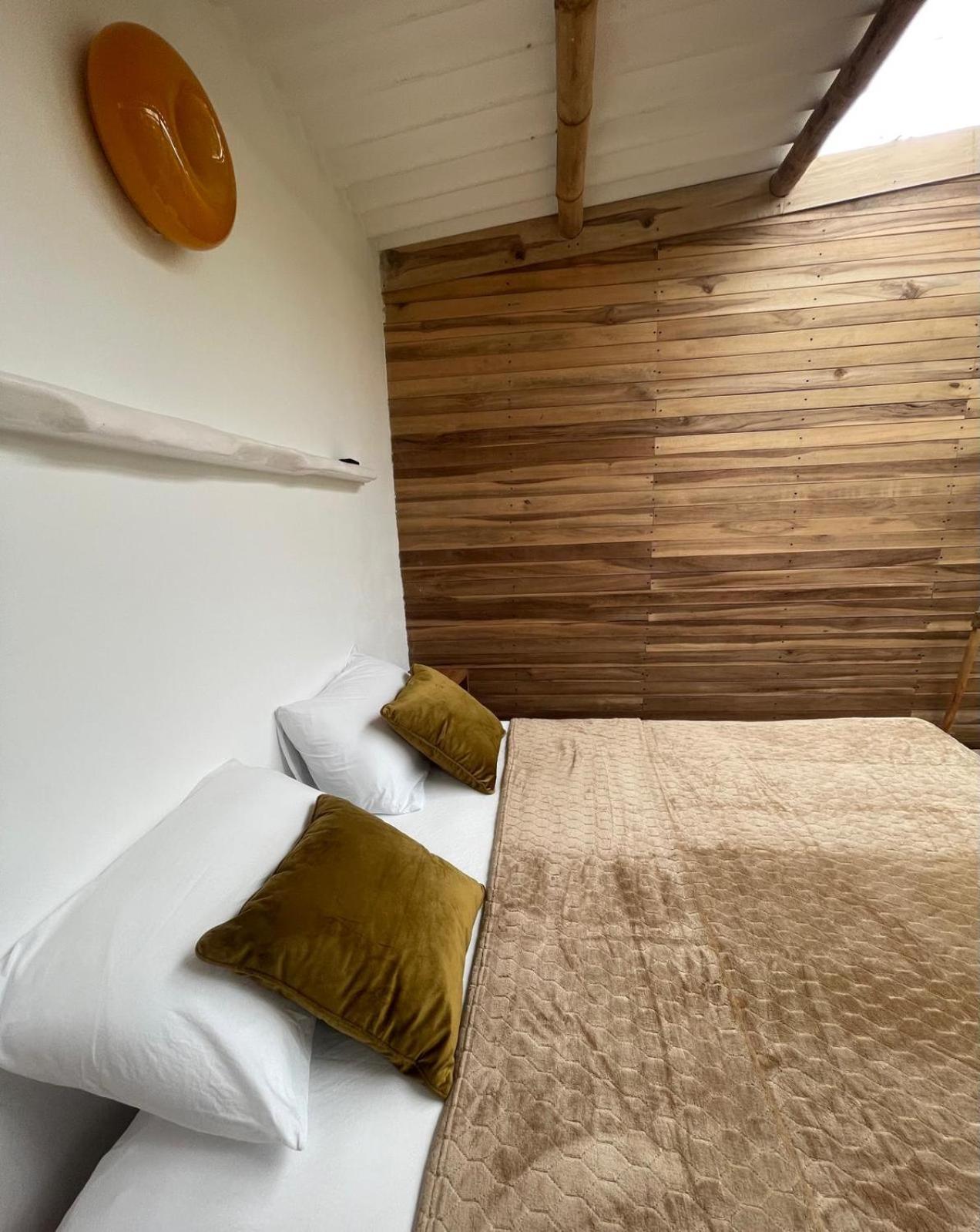La Mona Eco Cabins Паломино Экстерьер фото